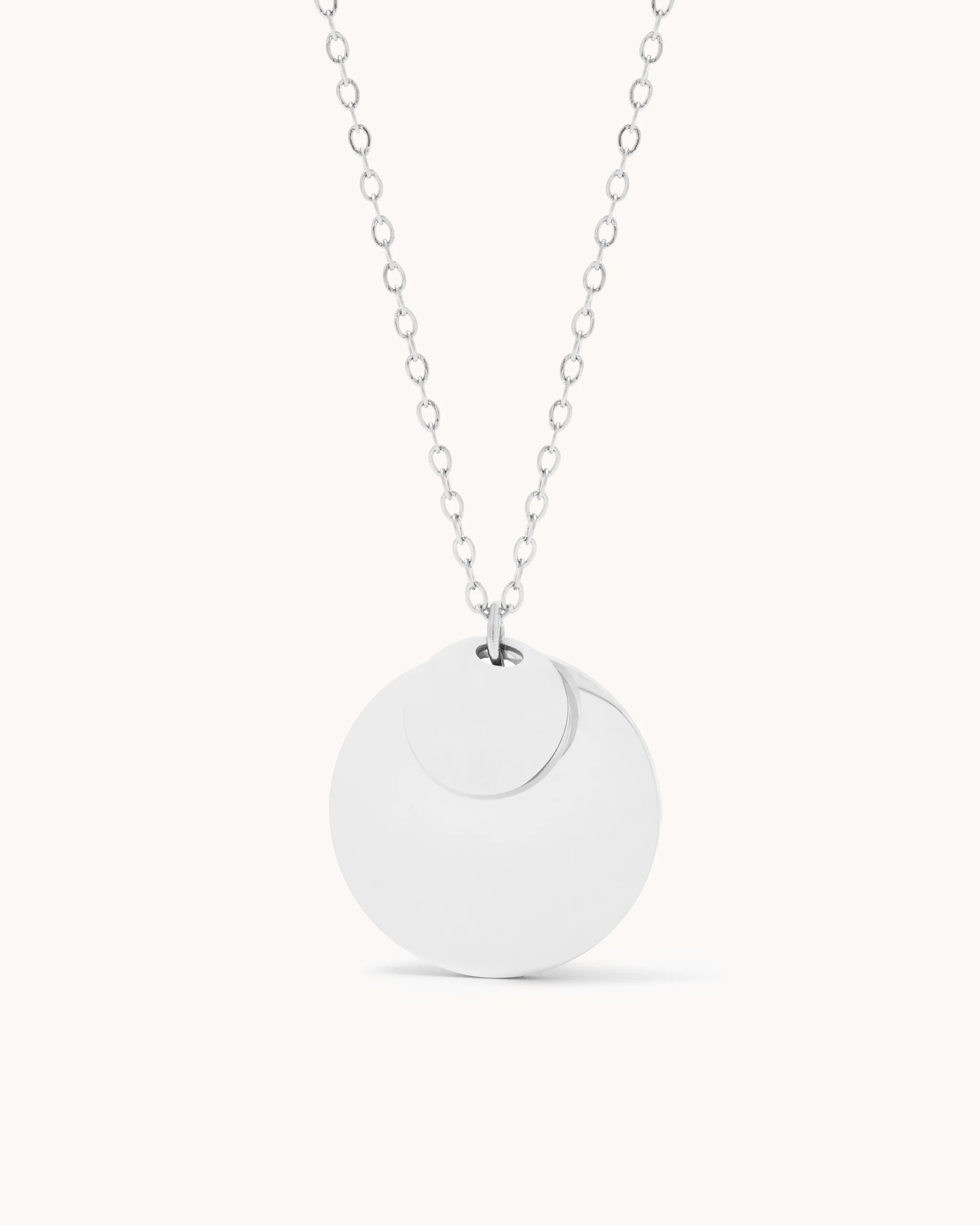 Circles Pendant Chain Necklace in Silver