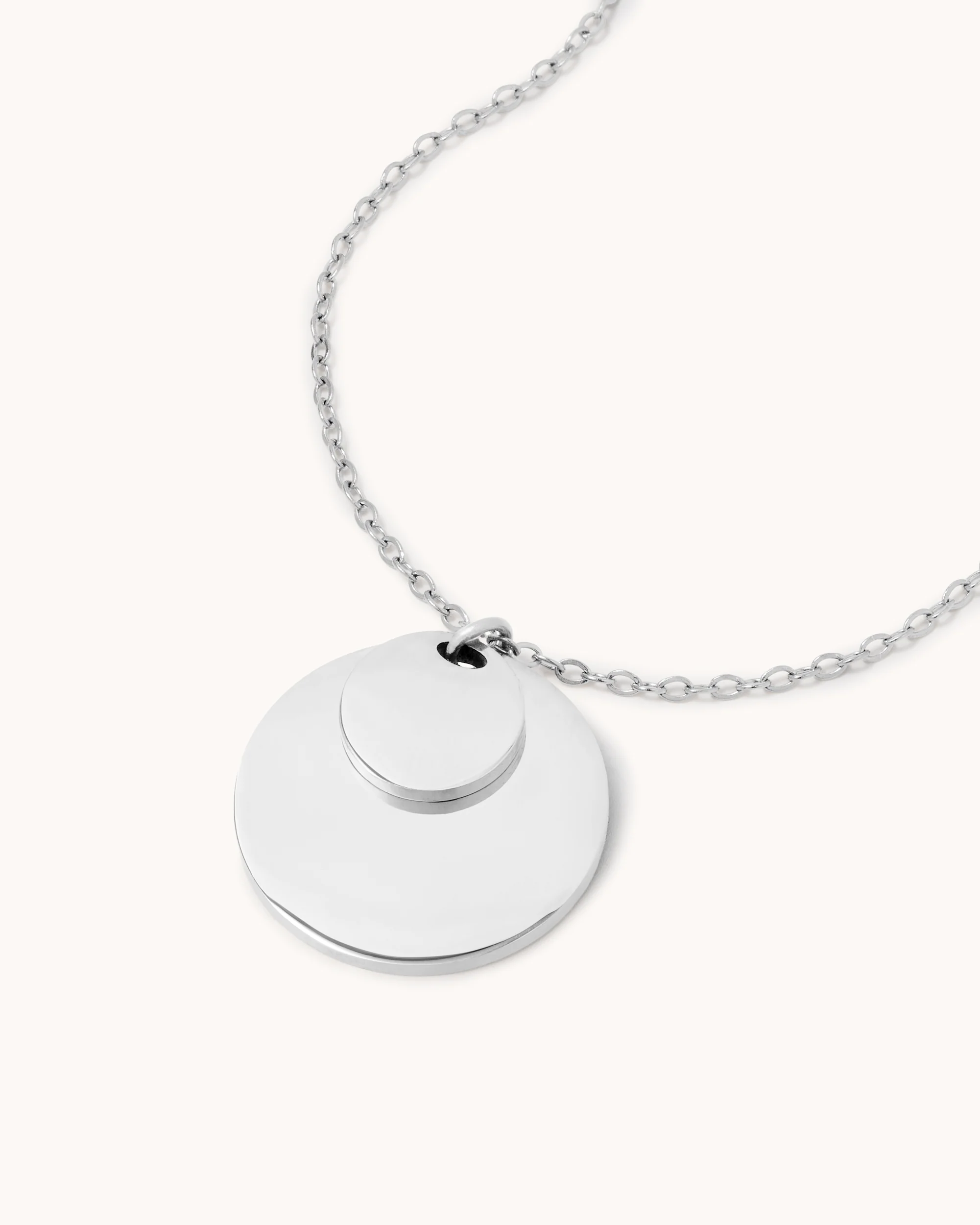 Circles Pendant Chain Necklace in Silver - Image 2
