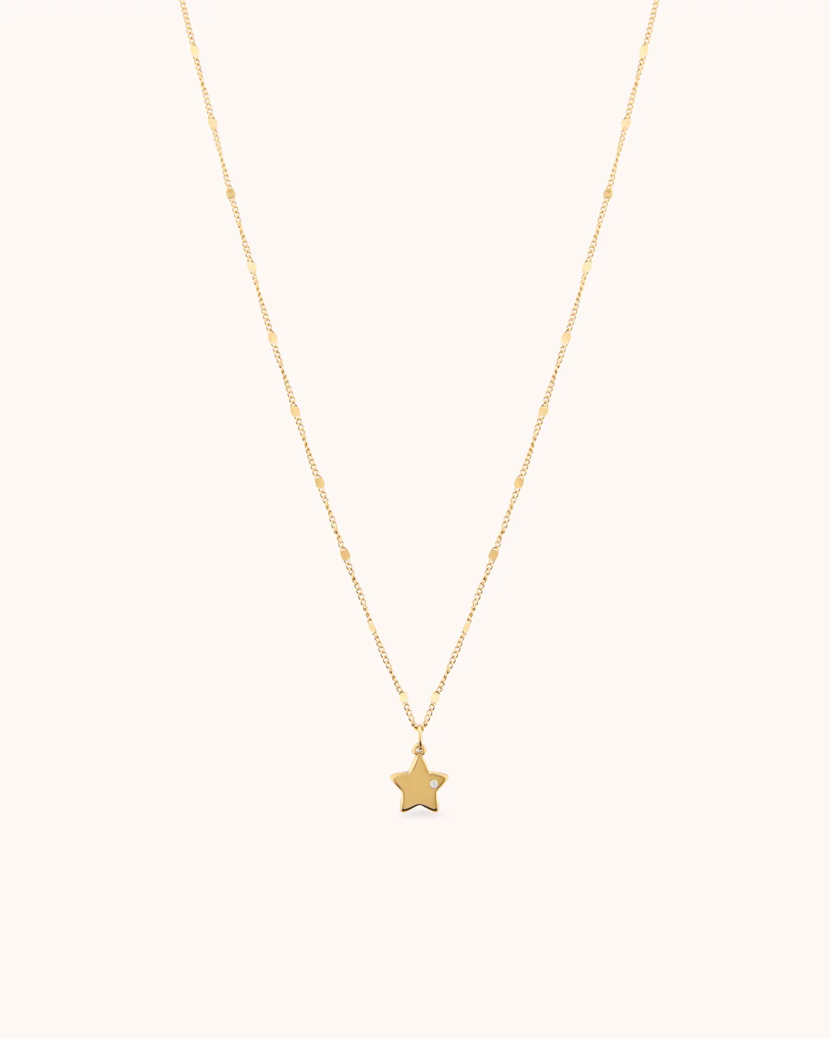 Cubic Zirconia Star Pendant Necklace in Gold