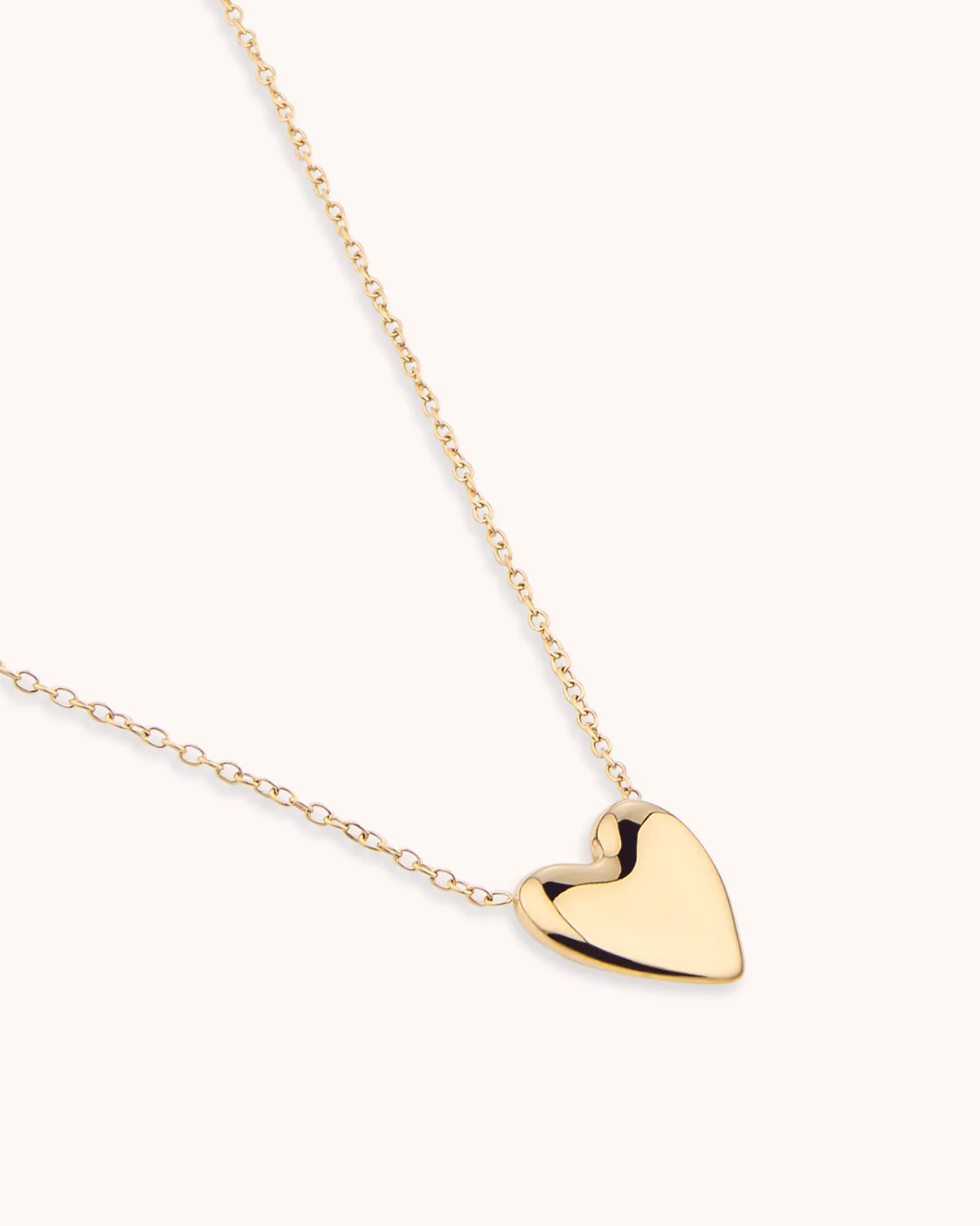 Heart Pendant Chain Necklace in Gold - Image 2