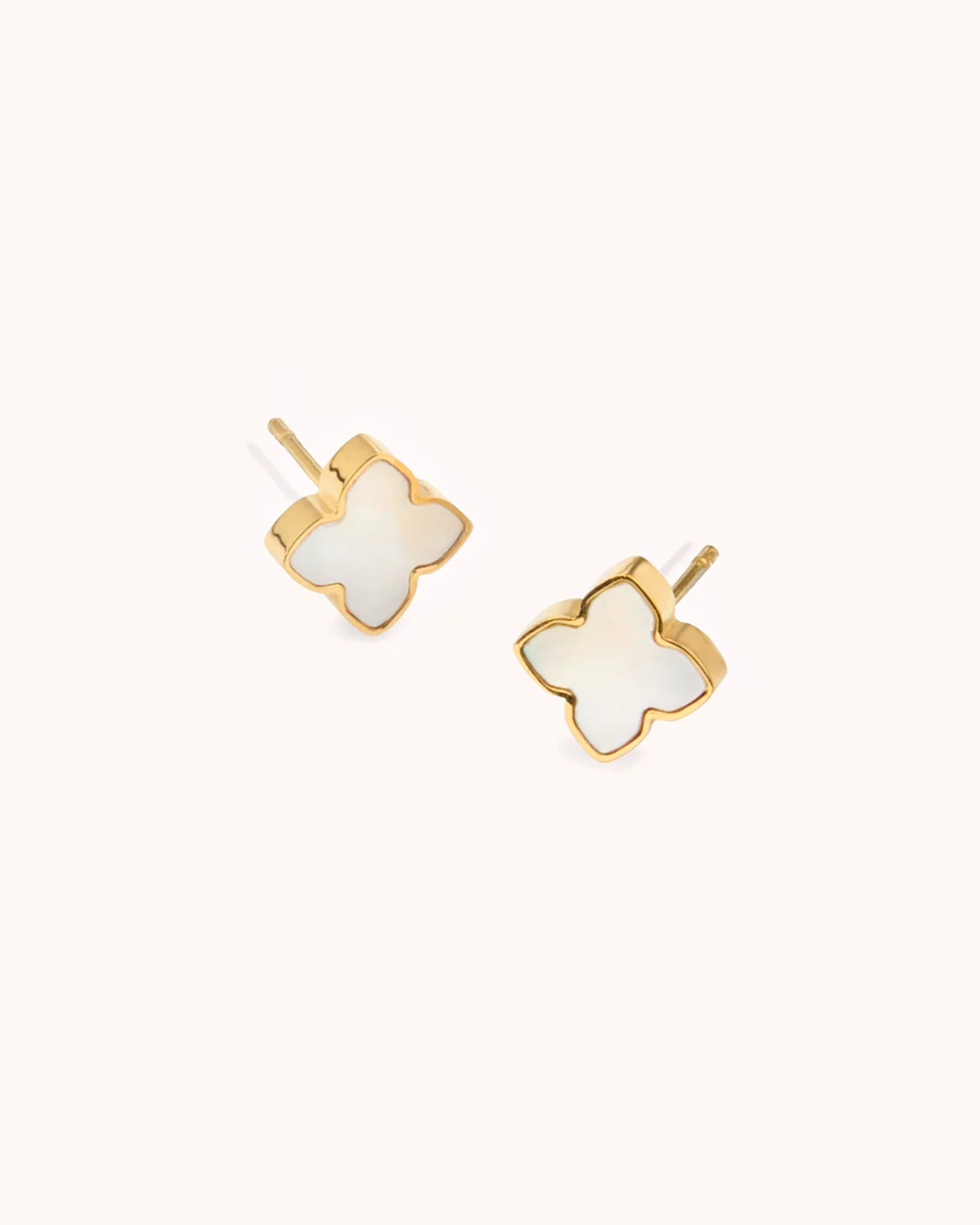 Shell Flower Stud Earrings in Gold - Image 2