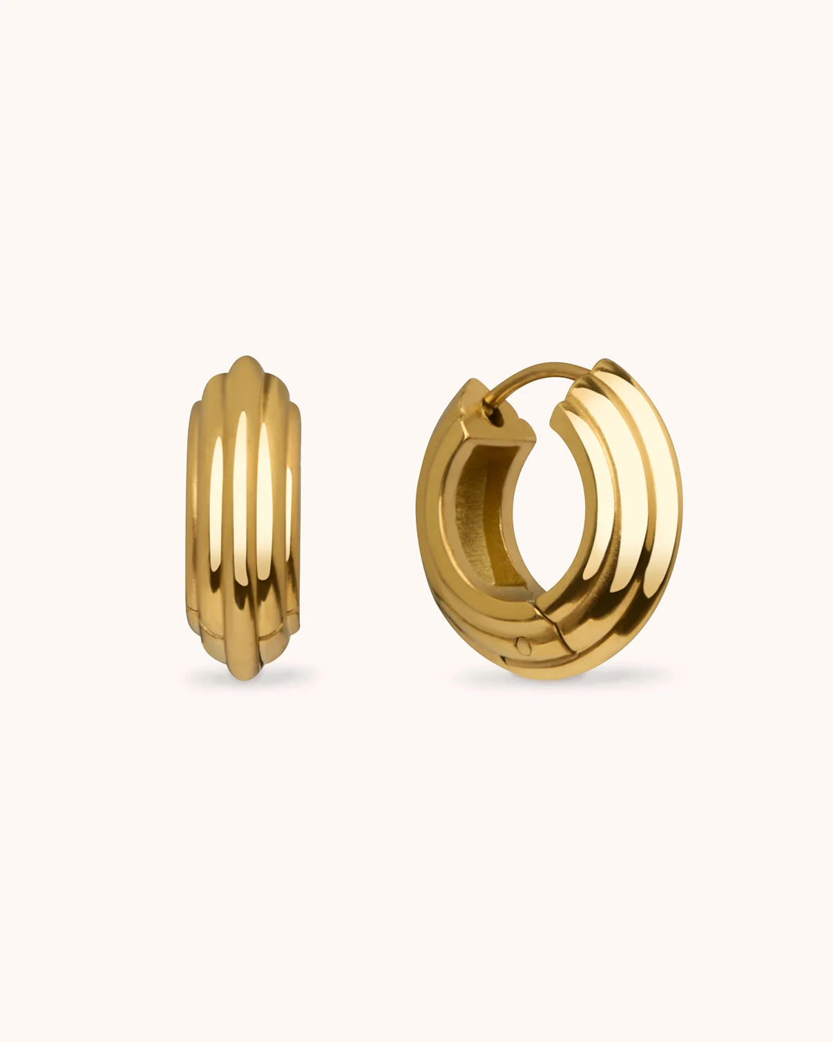 Waterproof Small Ridged Huggies in Gold