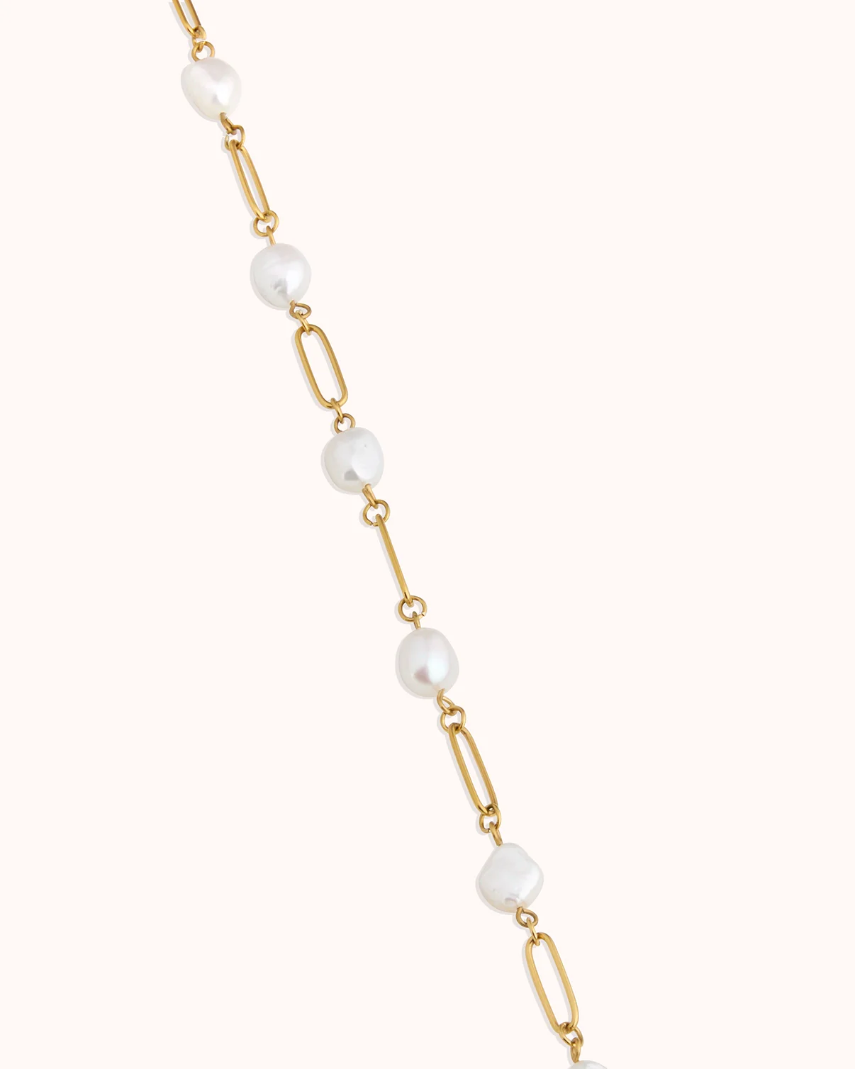 Freshwater Pearl Mixed Chain Necklace in Gold - Image 3