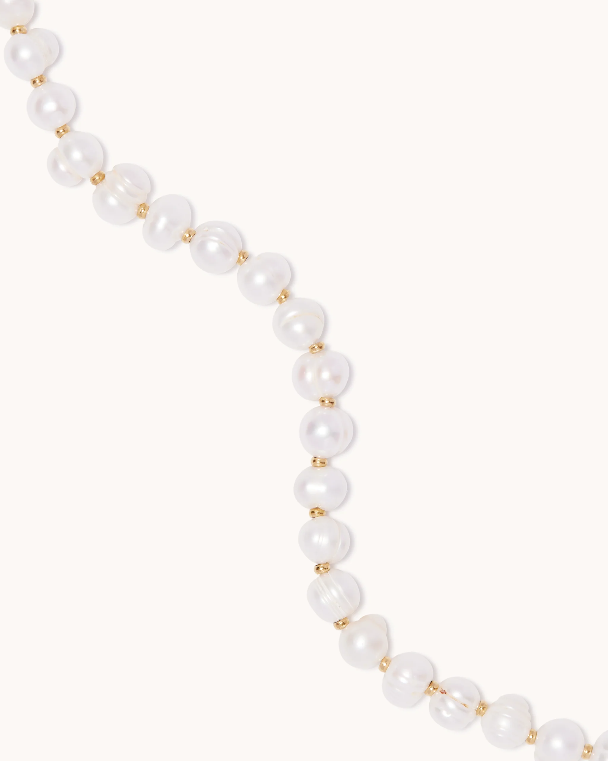 T-Bar Pearl Bracelet in Gold - Image 3