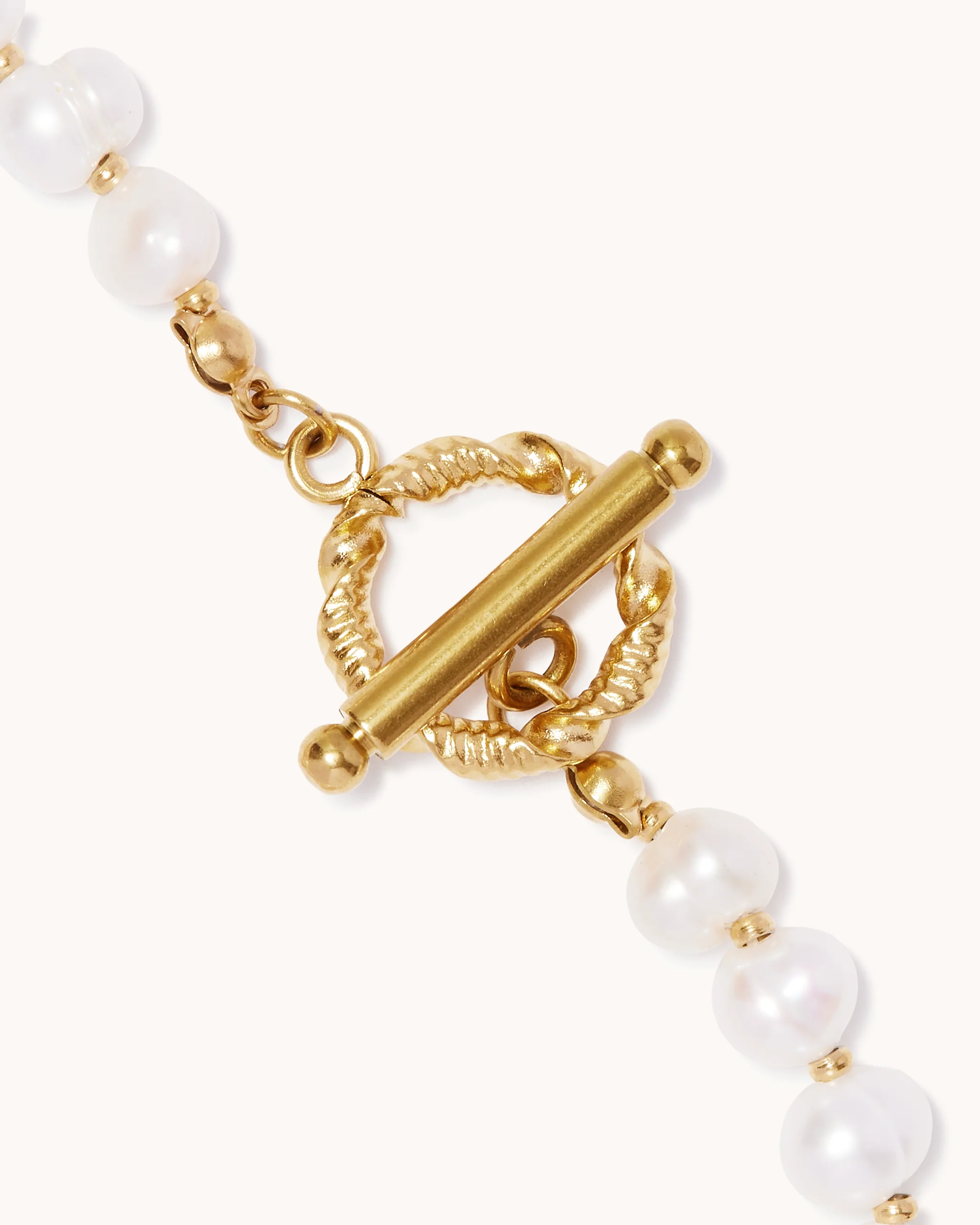 T-Bar Pearl Bracelet in Gold - Image 4