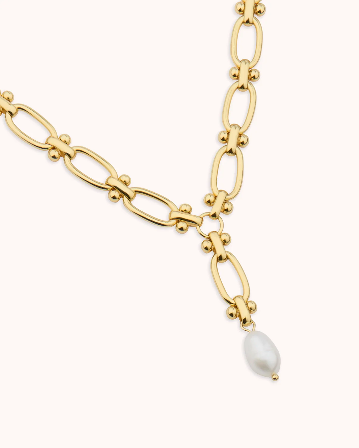 Pearl Chain Necklace in Gold - Image 3