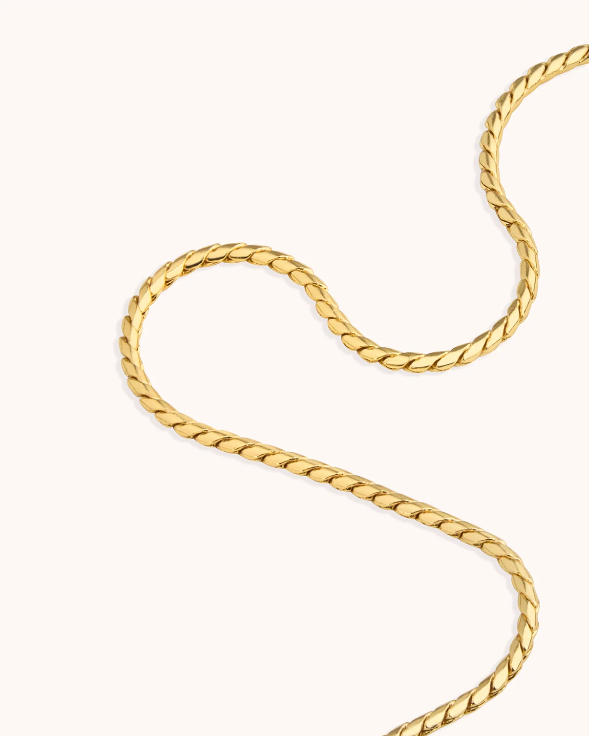 Thick Chain Necklace in Gold - Image 3