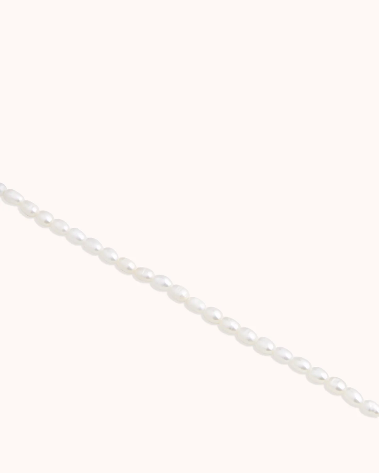 Pearl Bracelet in Gold - Image 3