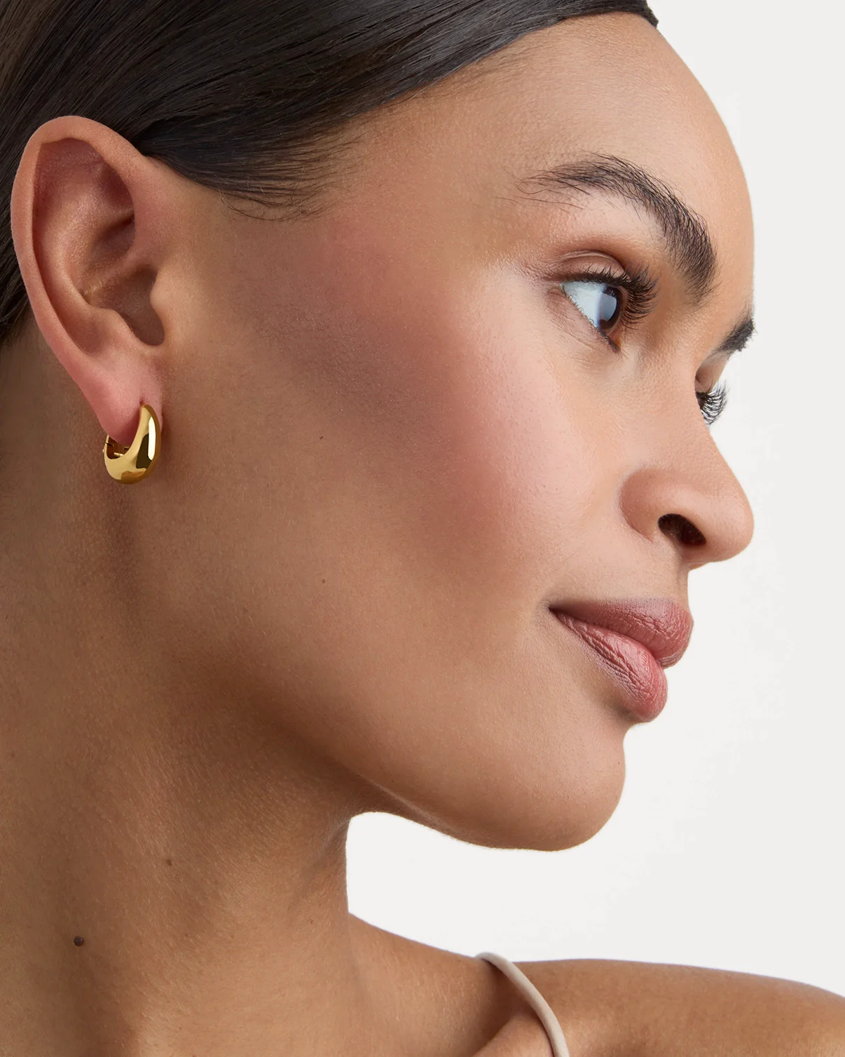 Thin and Thick Seamless Huggies in Gold - Image 2