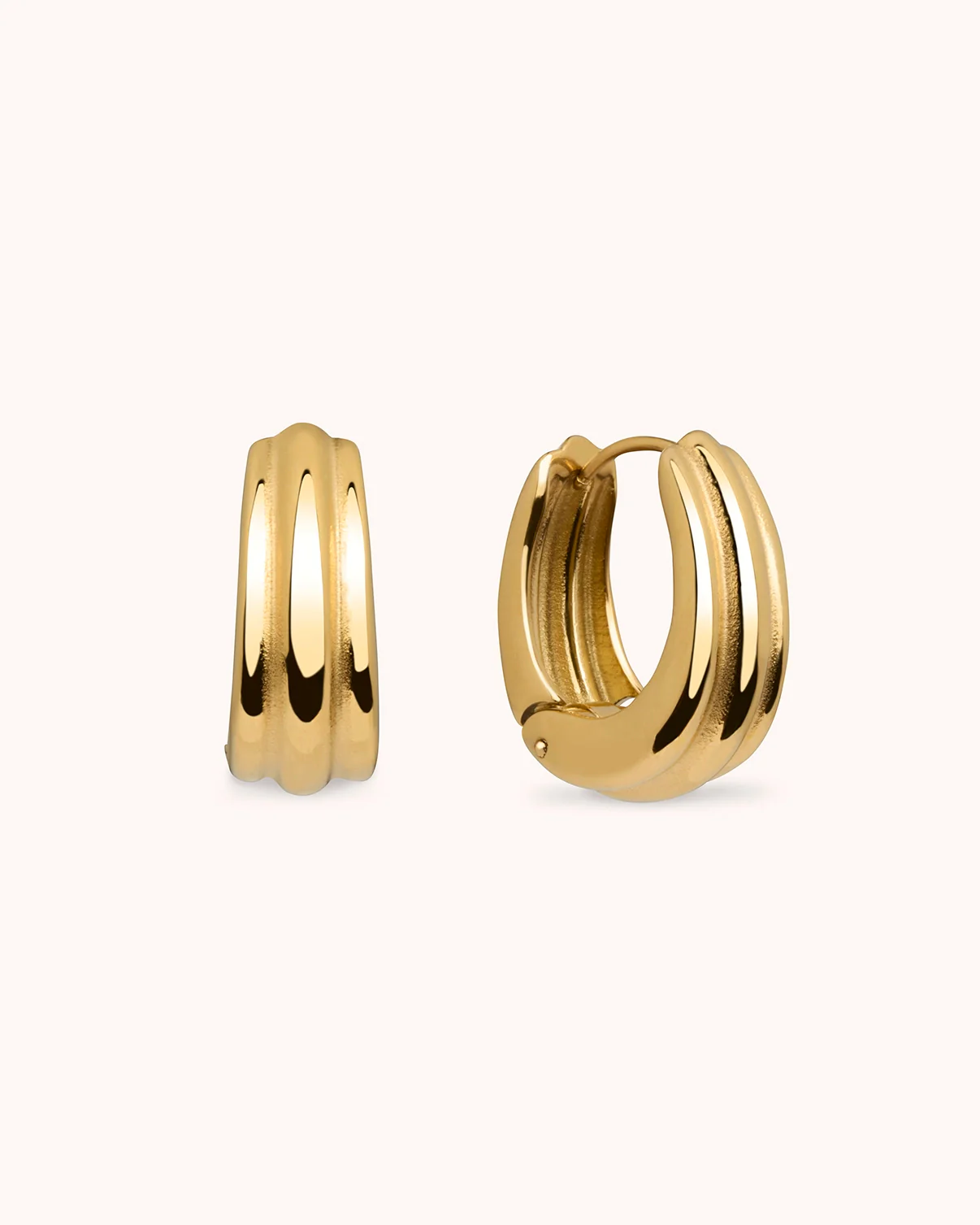 Waterproof Triple Layered Oval Seamless Huggies in Gold