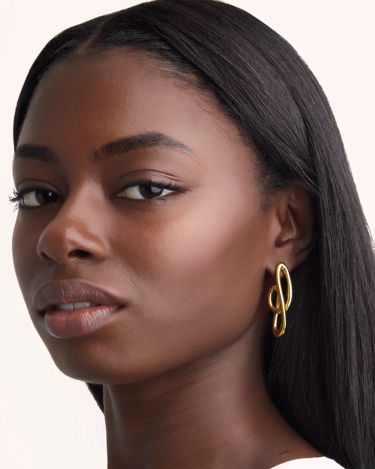 Waterproof Long Wavy Round Hoop Earrings in Gold - Image 2
