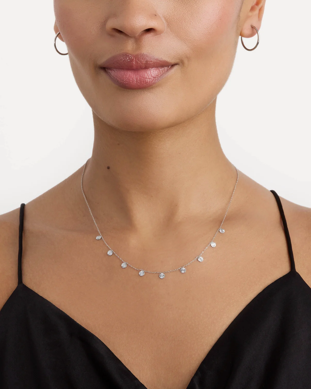 Small Pendant Chain Necklace in Silver - Image 2