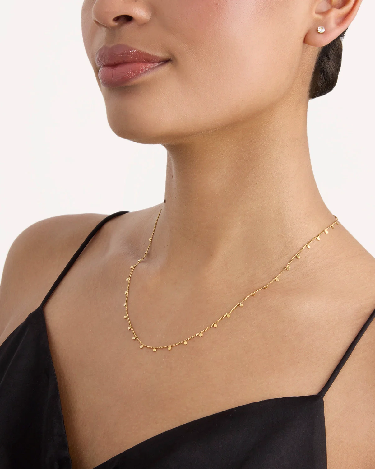 Waterproof Circle Pendant Necklace in Gold - Image 2