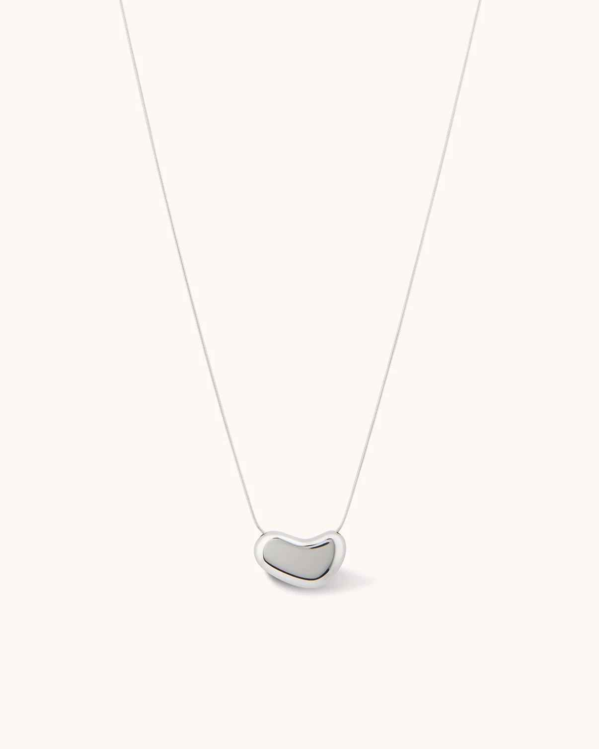 Short Bean Necklace in Silver