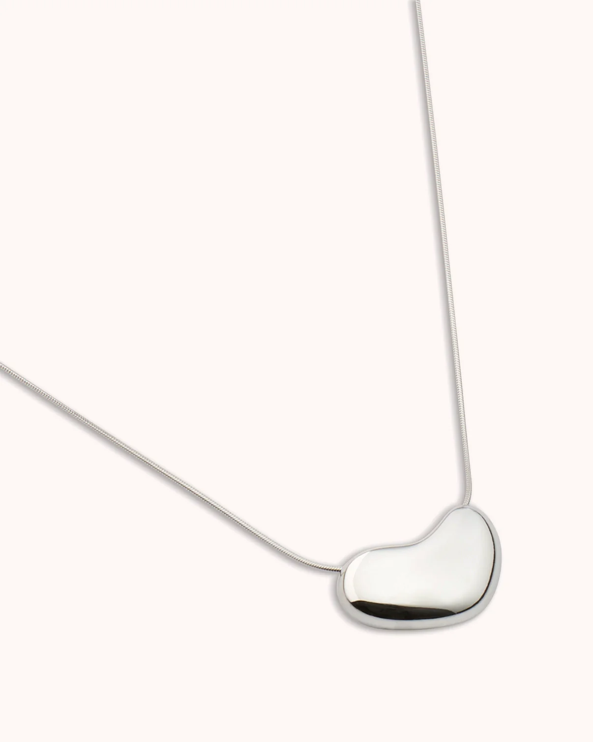 Short Bean Necklace in Silver - Image 3