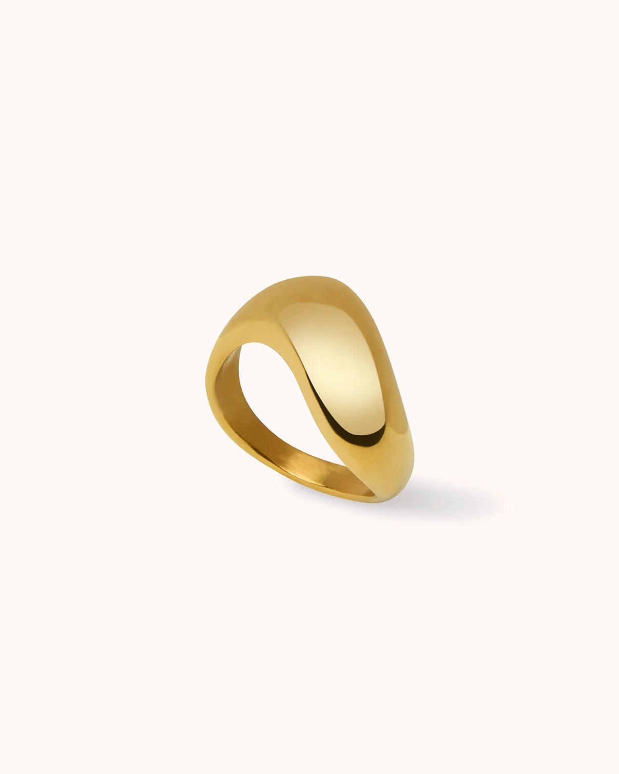 Waterproof Wavy Chunky Ring in Gold - Image 3