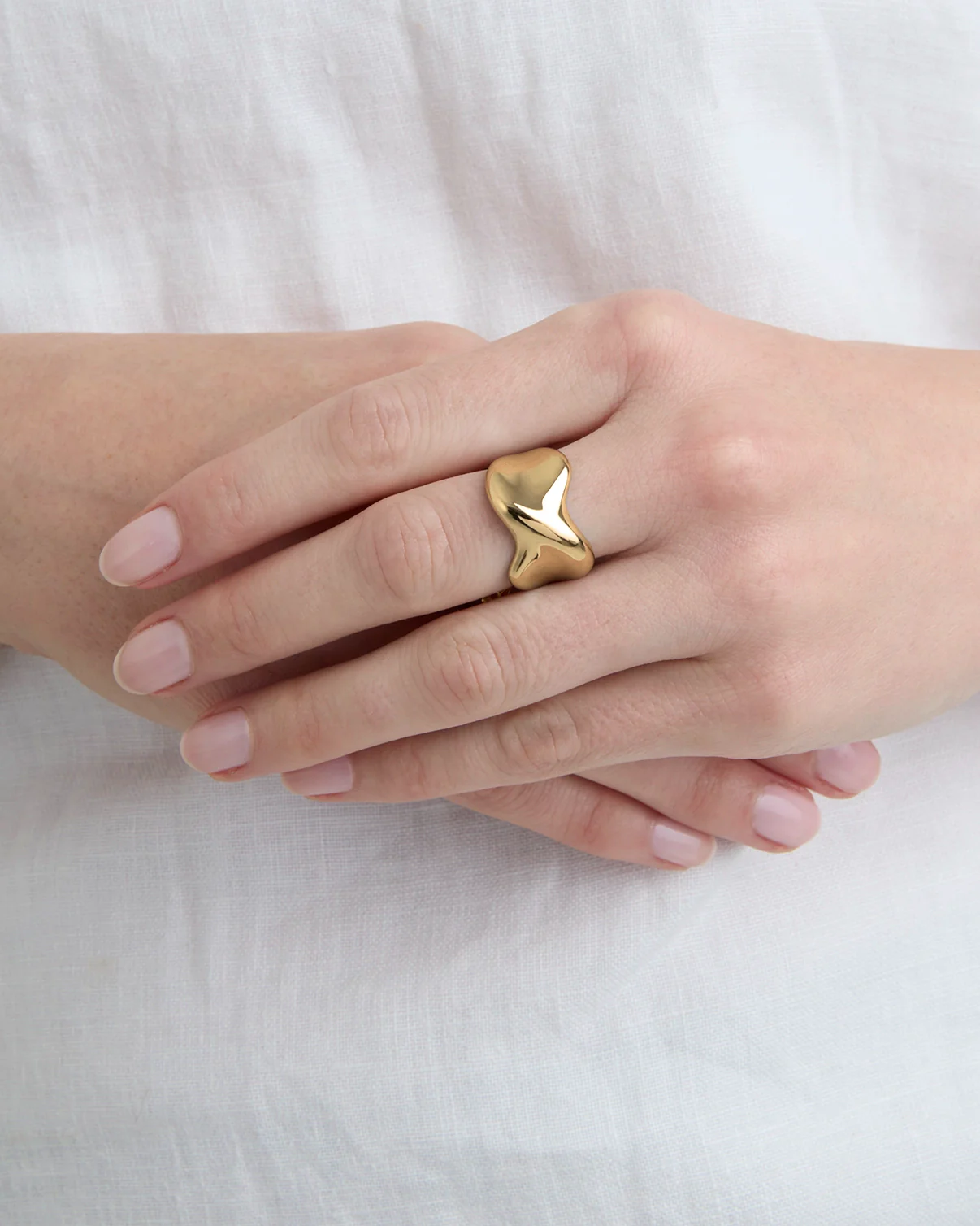 Waterproof Chunky Twist Ring in Gold - Image 2