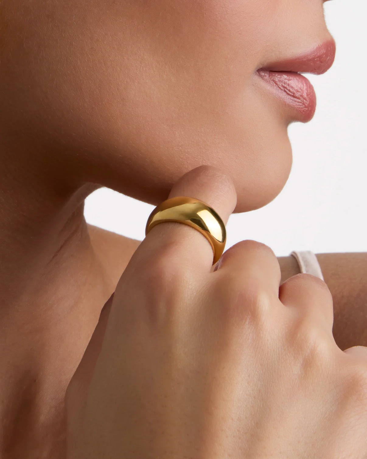 Waterproof Round Bubble Ring in Gold - Image 2
