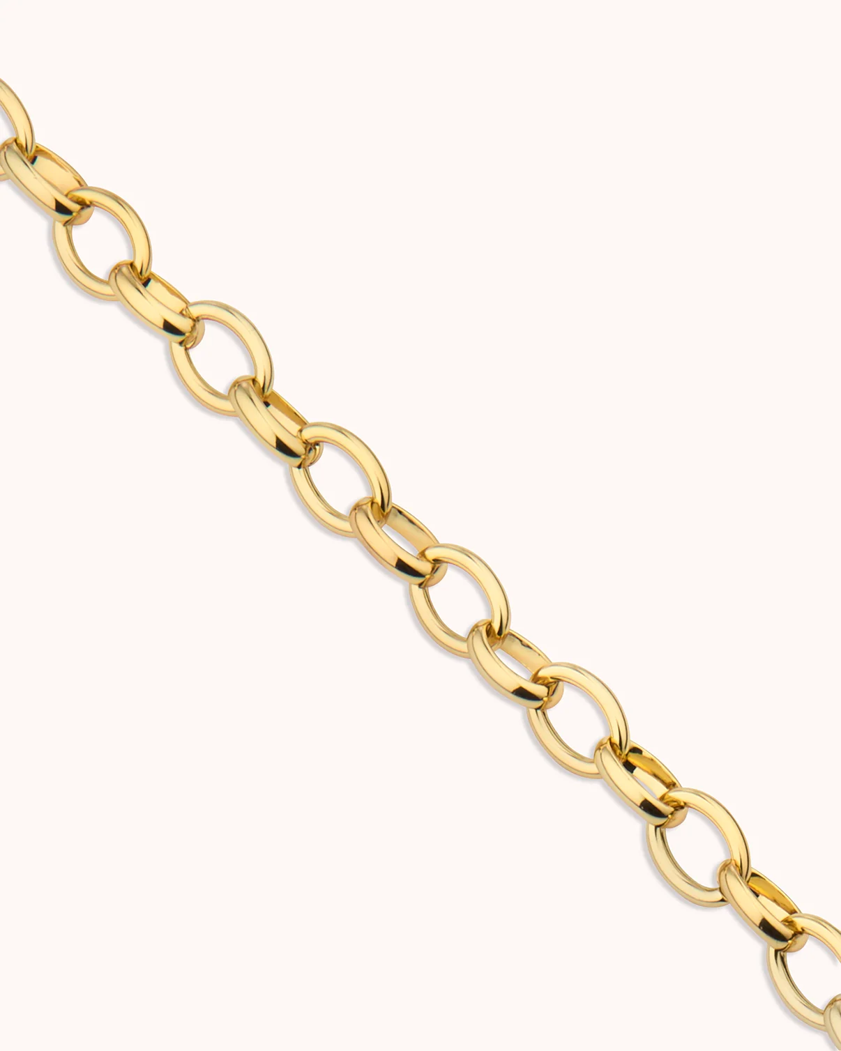 Oval Link Necklace in Gold - Image 3