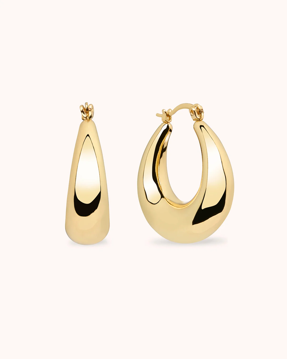 Chunky Round Huggies in Gold