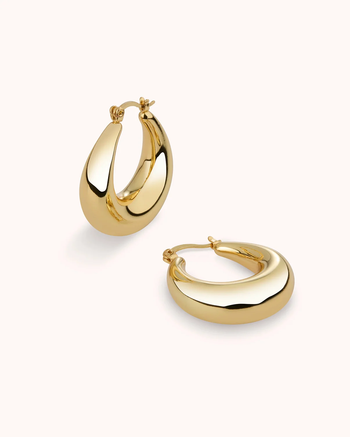 Chunky Round Huggies in Gold - Image 3