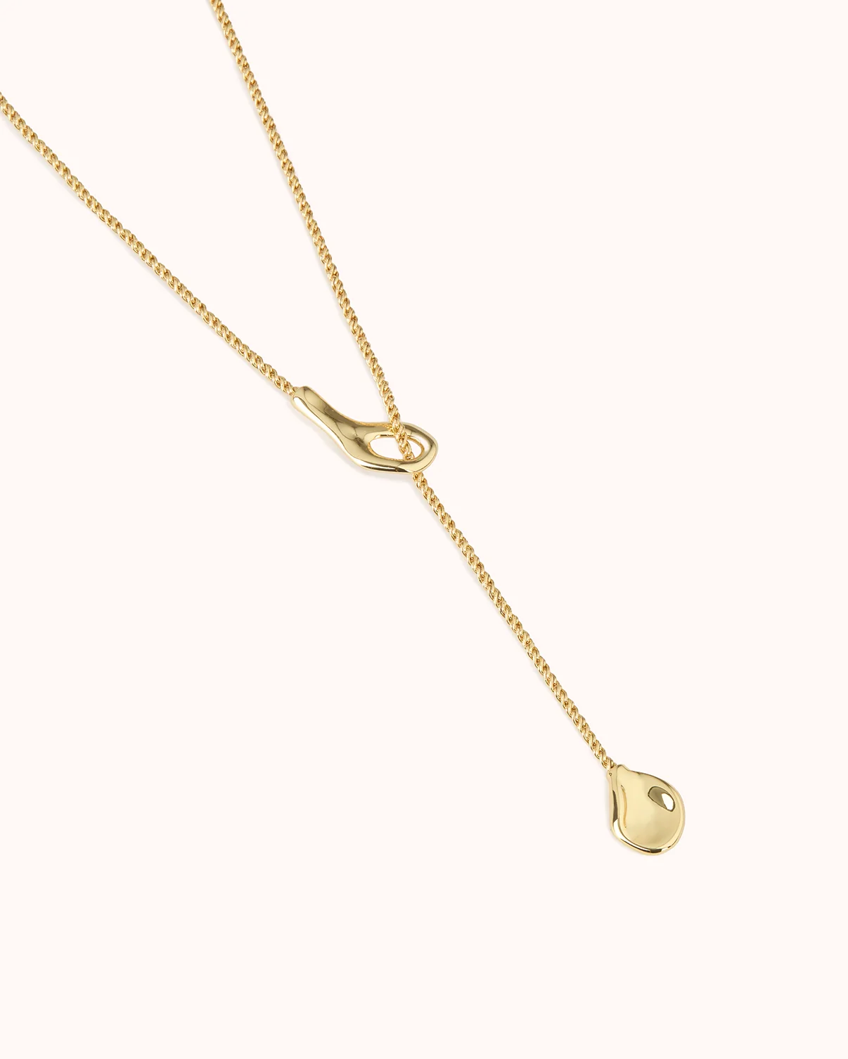 Lariat Loop Necklace in Gold - Image 4