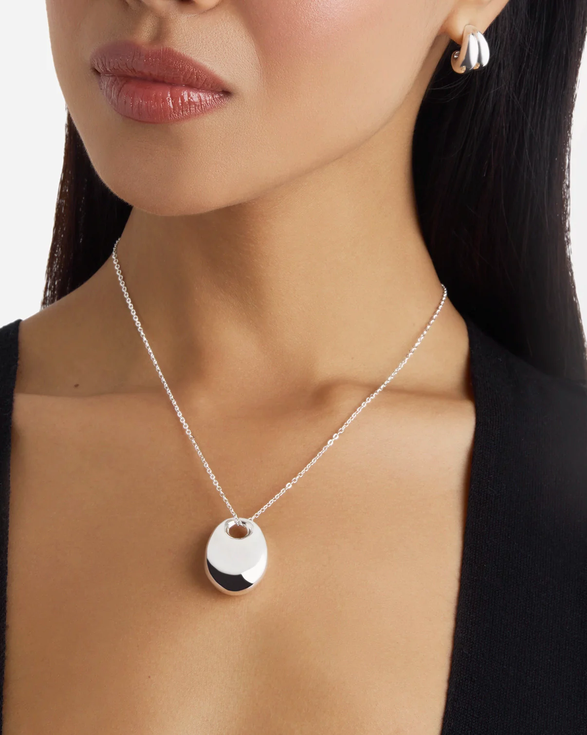 Chunky Pendant Necklace in Silver - Image 2