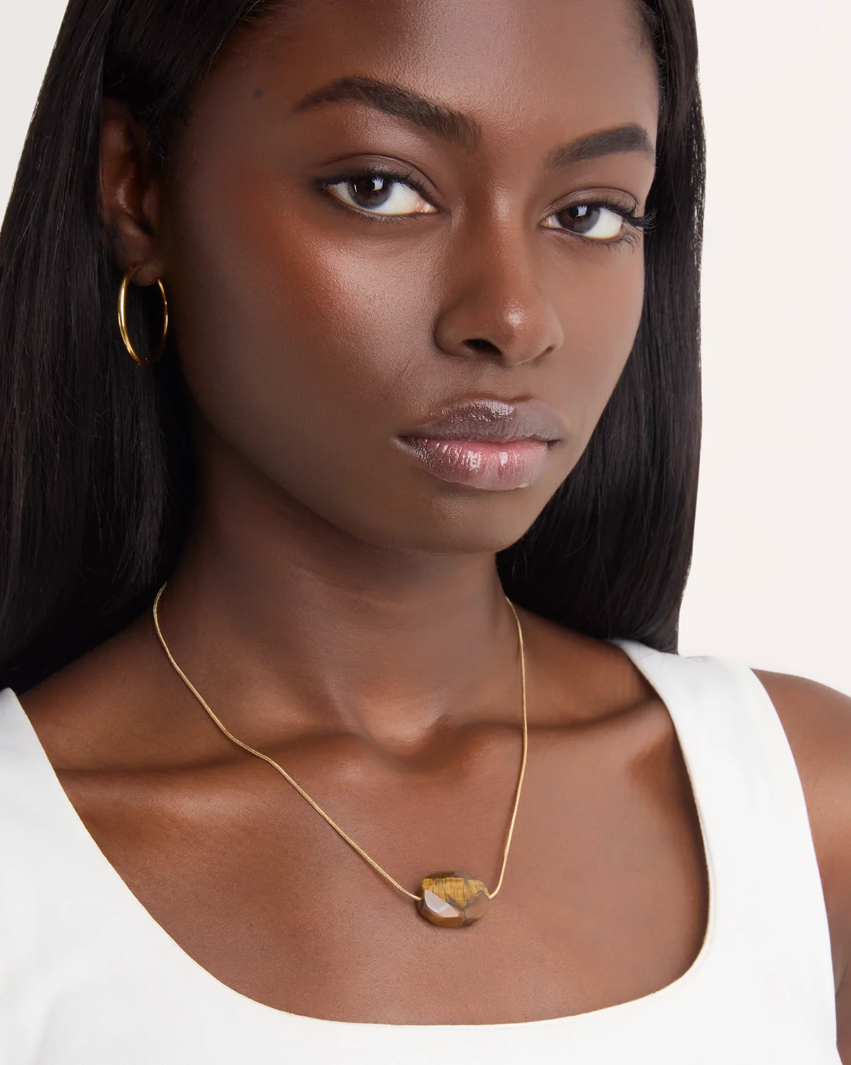 Tiger's Eye Pendant Chain Necklace in Gold - Image 2