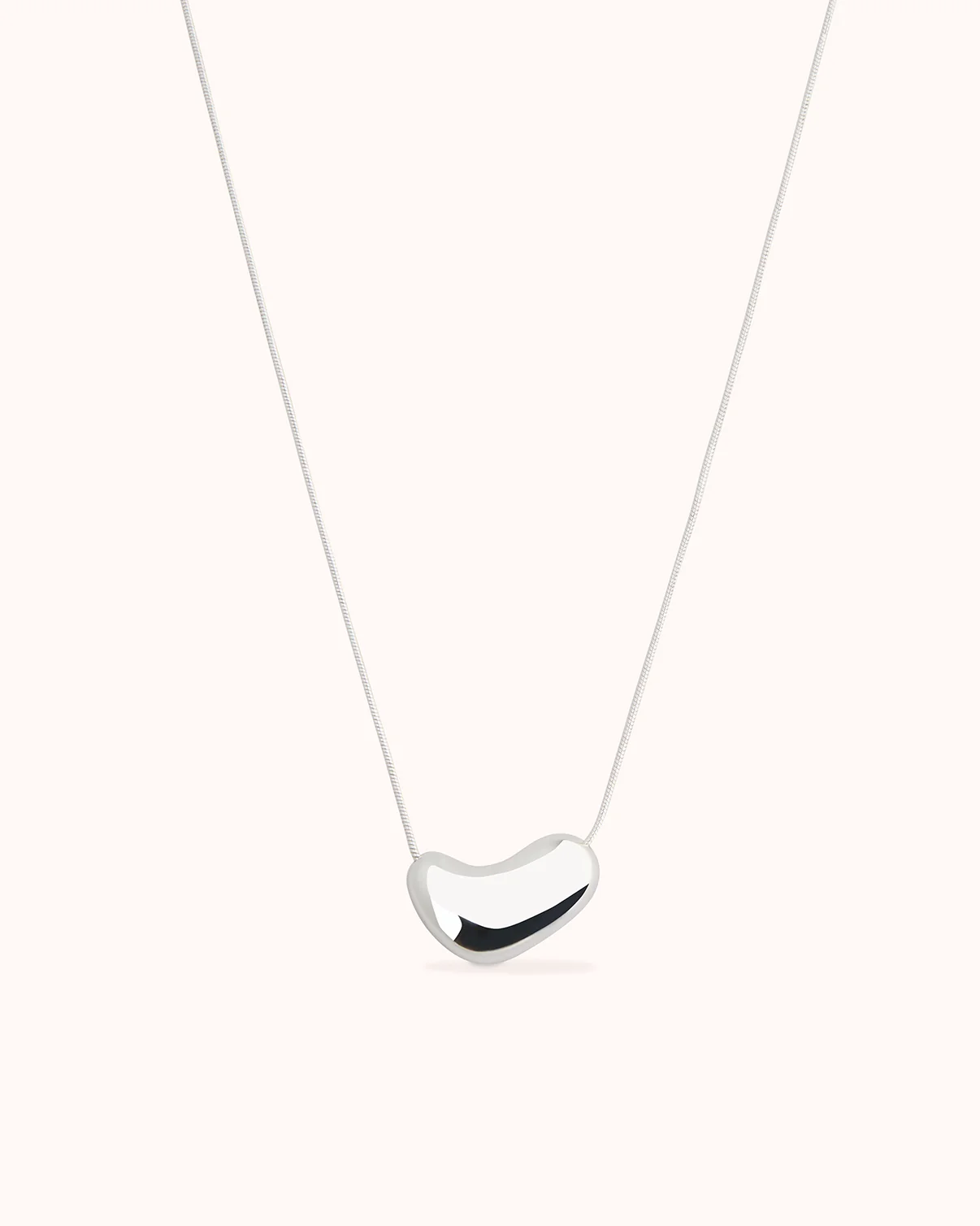 Short Bean Necklace in Silver