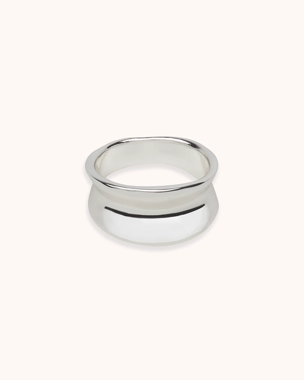 Thick Band Ring in Silver