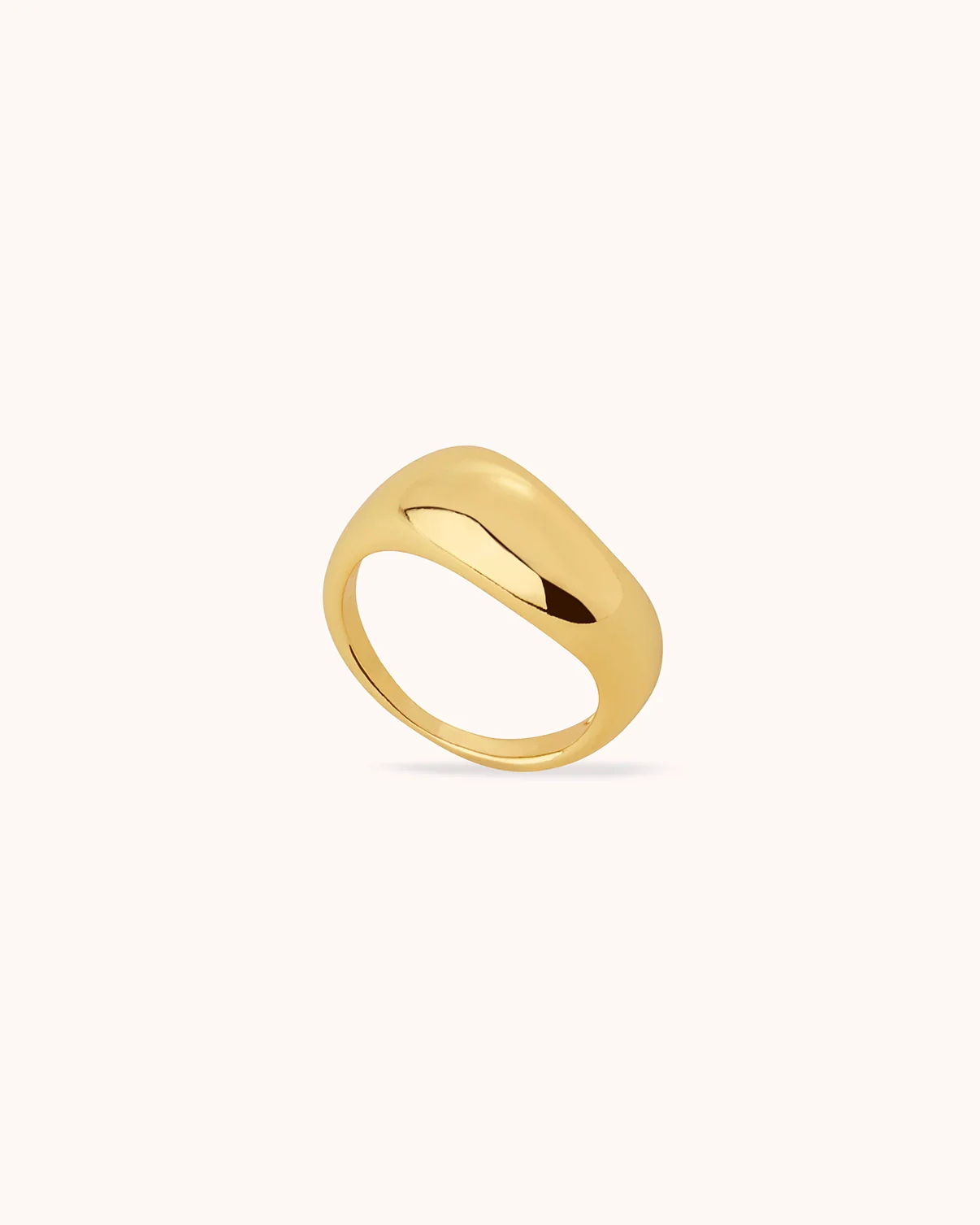 Wavy Band Ring in Gold - Image 3